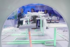 <b>驶辅帮、智能座舱、车身车控、通信取平安五大</b>